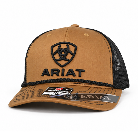 Gorra ARIAT camel con malla y cordón negros, vista perfil