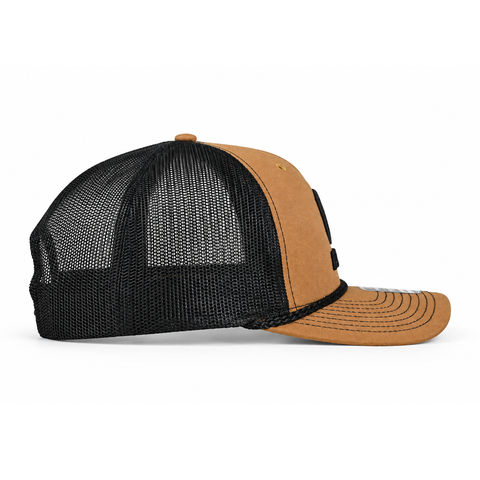 Gorra ARIAT camel con malla y cordón negros, vista lateral-izquierdo
