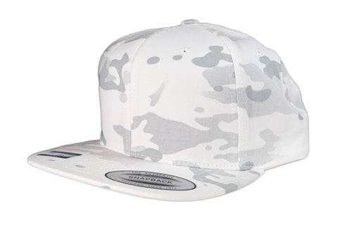 YUPOONG SNAPBACK MULTICAM ALPINE (PATTERN DIFERENTE EN CADA GORRA)