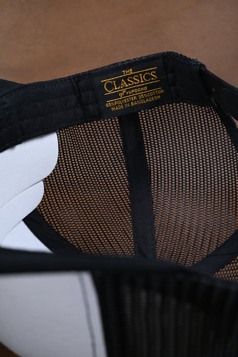 YUPOONG CLASSIC NEGRO/BLANCO