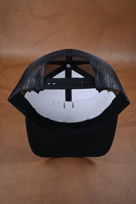 YUPOONG CLASSIC NEGRO/BLANCO