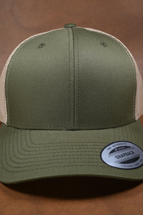 YUPOONG CLASSIC VERDE MUSGO/BEIGE
