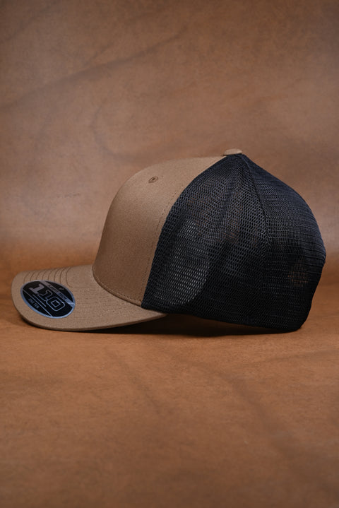 FLEXFIT 110 AJUSTABLE CAFES/NEGRO