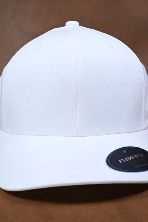 FLEXFIT NU AJUSTABLE BLANCO