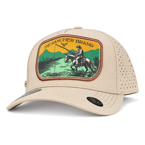 Gorra Ranch & Corral The Rancher Brand jinete crema, vista tres cuartos. SKU 7506552411576.