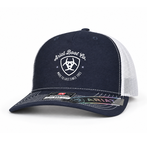 Gorra ARIAT Boot Co. azul marino y blanco, vista perfil