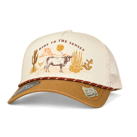 Gorra Ranch & Corral Ride to the Sunset, vista tres cuartos. SKU 7506136302320.