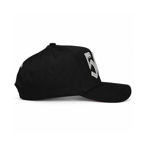 Gorra 85607746, vista lateral derecho, fondo blanco.