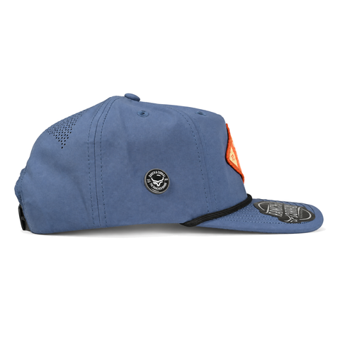 Gorra Ranch & Corral Homestead azul con parche naranja, vista lateral derecho. SKU 7506136302511.
