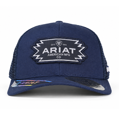 Gorra ARIAT azul marino con parche American MFG, vista frontal