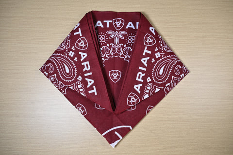 PAÑUELOS ARIAT VINO (CORINTO)