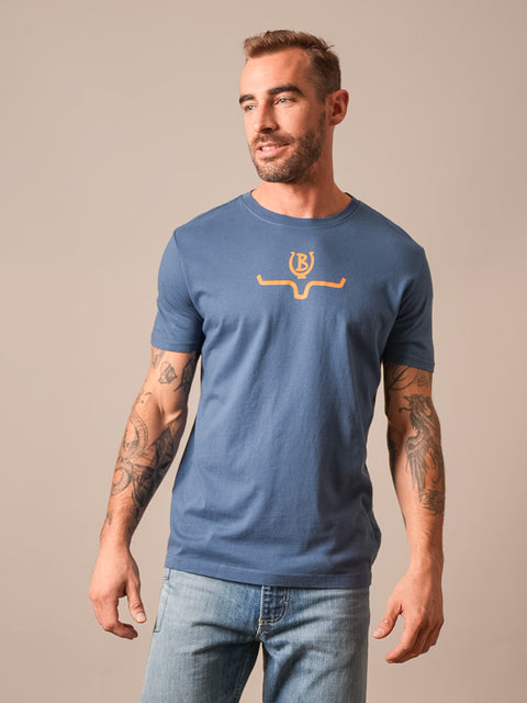 PLAYERA KIMES RANCH LUCKY B SADDLE - AZUL OSCURO