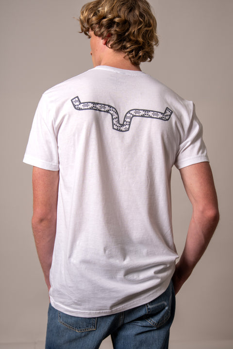 PLAYERA KIMES RANCH ROWELL - BLANCO
